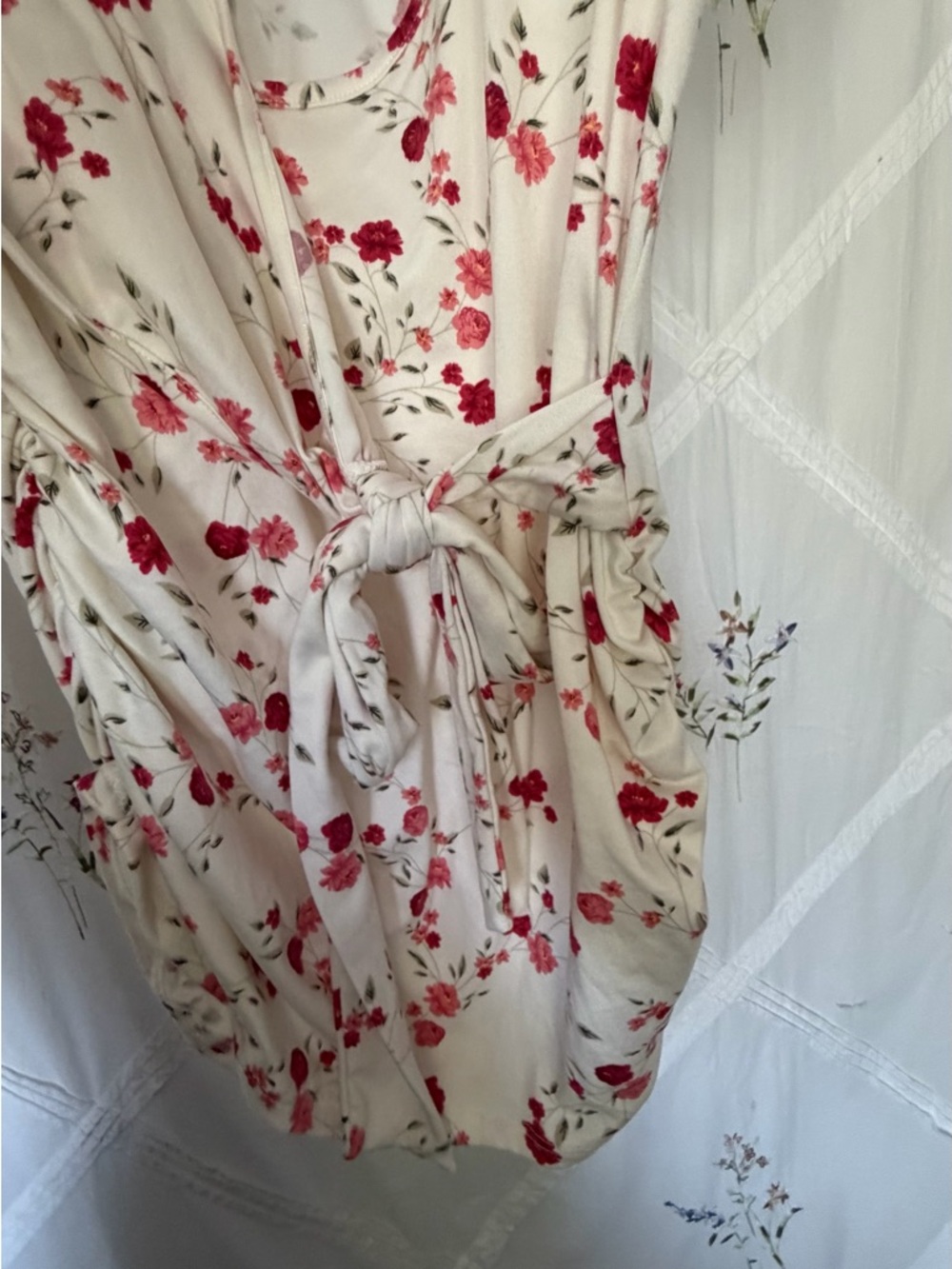 Floral Wrap Nursing Shirt with Tie Waist - Cream with Red Blossoms - Picture 4 of 6